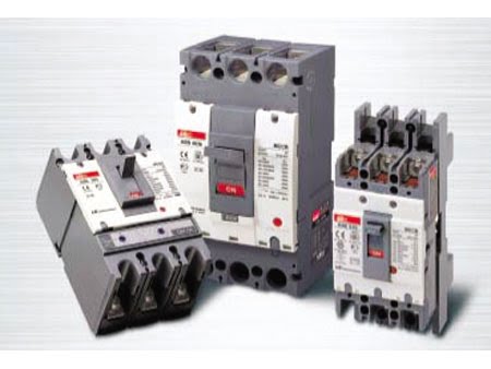 Thiết Bị Đóng Cắt Cầu Dao Tự Động Aptomat MCCB 3P LS