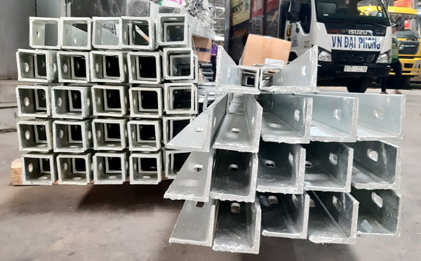 Đà Sắt, Xà, Đà Cân V75x8x2000 (2 Ốp) Và Thanh Chống