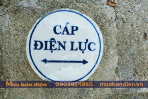 Khoảng cách mốc báo hiệu cáp ngầm bằng sứ