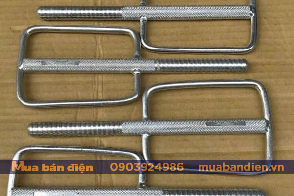 Ty leo trụ điện bàn đạp