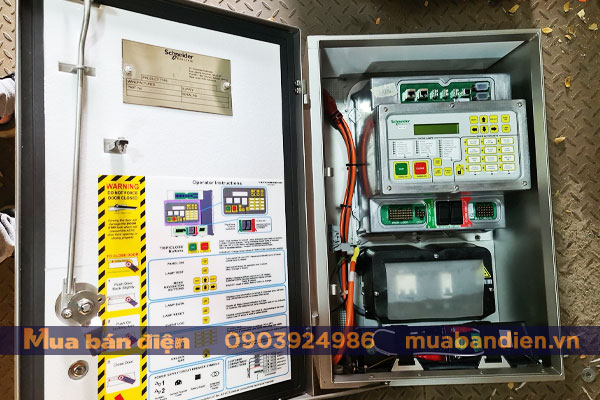 Tủ điều khiển Recloser U27 Schneider mã ADVC