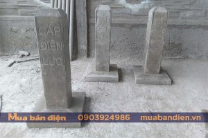 Cọc mốc bê tông báo hiệu cáp ngầm có đế (chưa sơn)