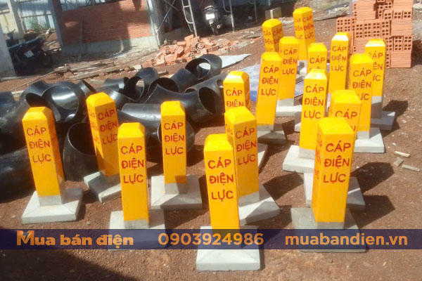 Giao hàng cọc bê tông cảnh báo cáp ngầm cho công trình
