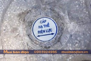 Mốc sứ cảnh báo cáp hạ thế điện lực lắp đặt thực tế