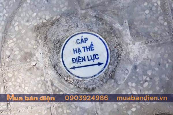 Mốc sứ cảnh báo cáp hạ thế điện lực lắp đặt thực tế