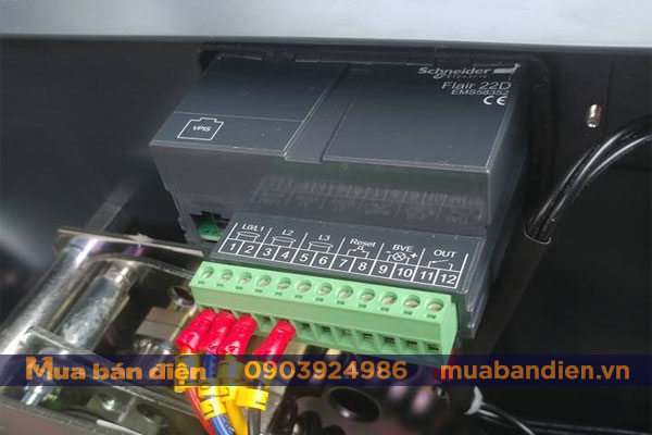 Lắp đặt Flair 22D cho tủ trung thế Schneider